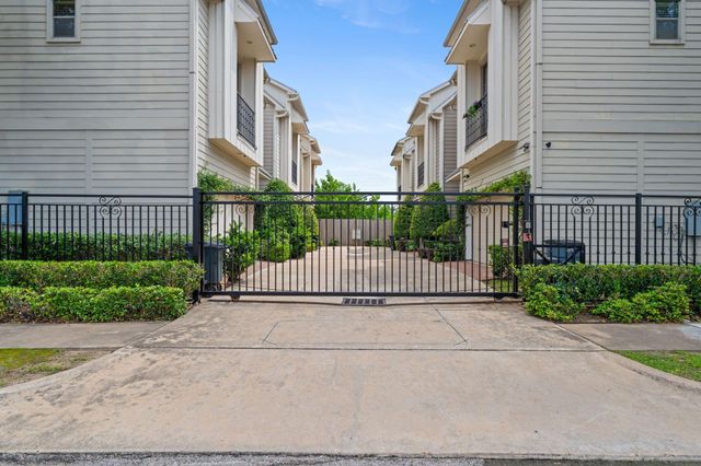 2332 Naomi Street, Houston, TX 77054