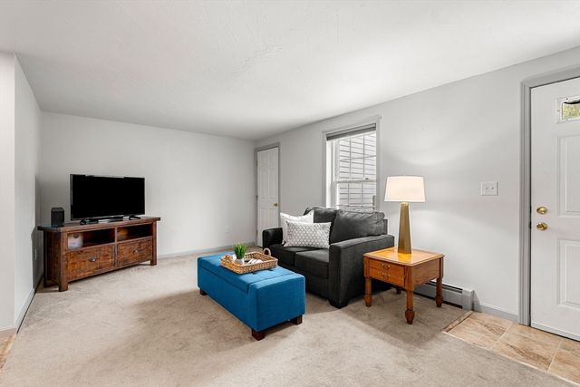 159 Berrington Rd 159, Leominster, MA 01453