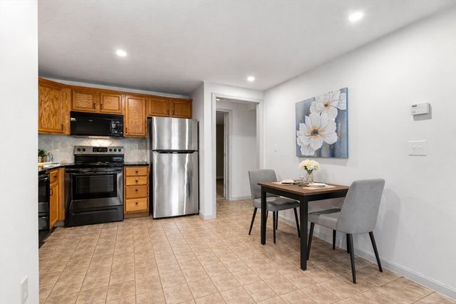 159 Berrington Rd 159, Leominster, MA 01453