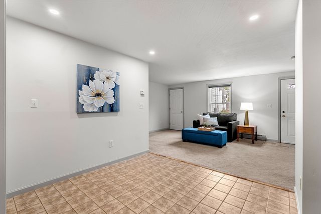 159 Berrington Rd 159, Leominster, MA 01453