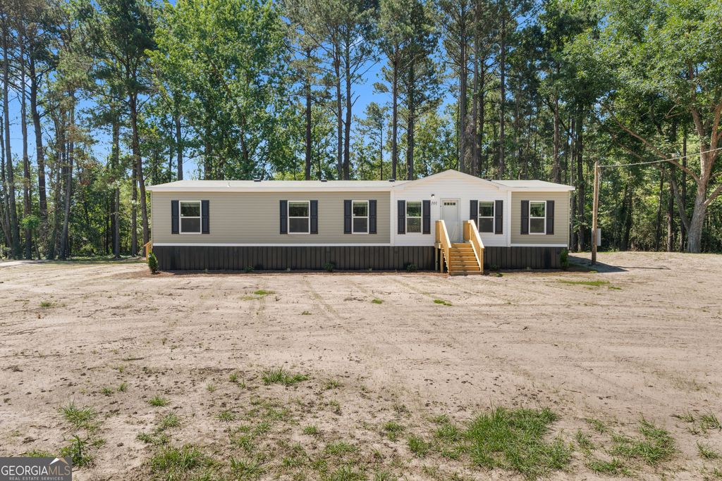 101 Doe Drive, Brooklet, GA 30415