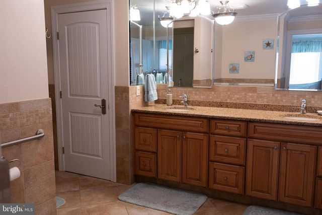 208 COVE RD, Newport, NJ 08345