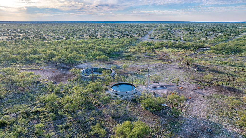 Image 15 of property listing at 5970 Fm 2083, Ozona, TX 76943