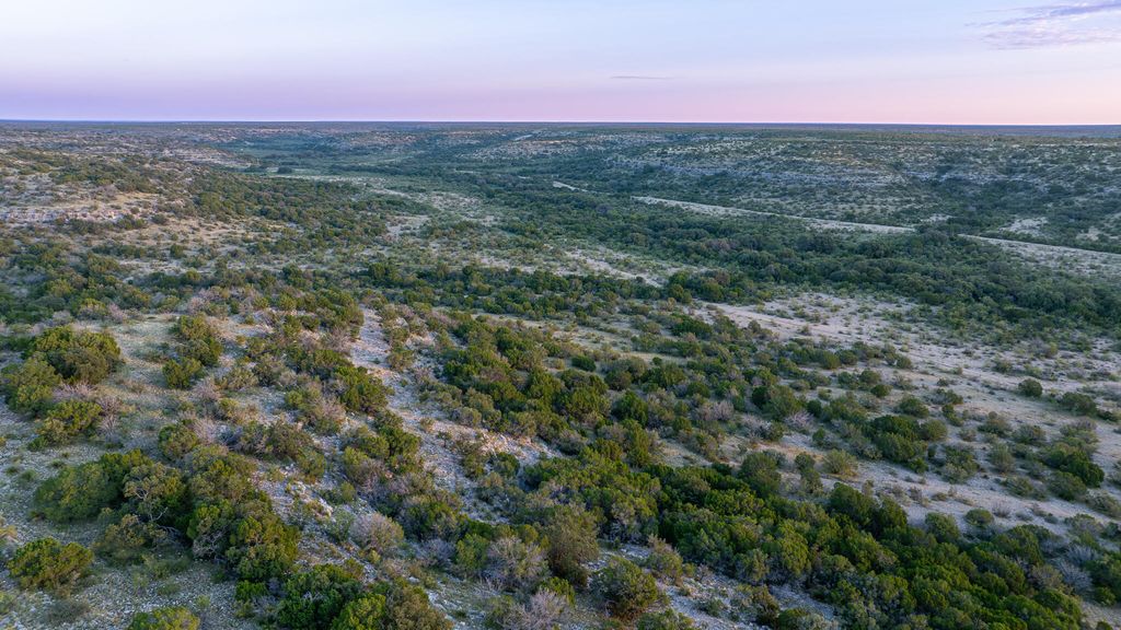 Image 7 of property listing at 5970 Fm 2083, Ozona, TX 76943