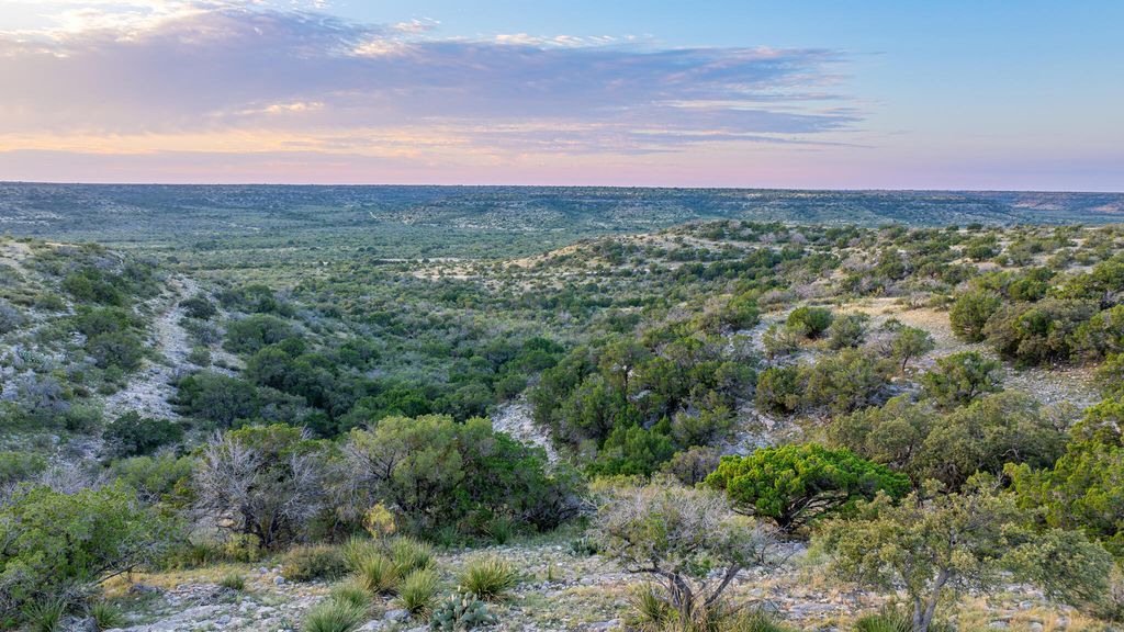 Image 8 of property listing at 5970 Fm 2083, Ozona, TX 76943
