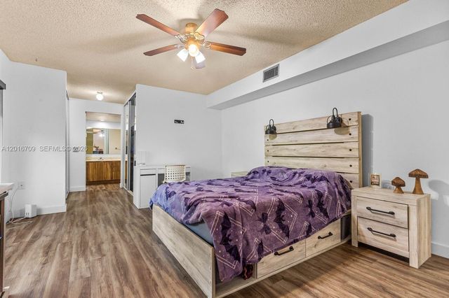 9126 SW 20th Place C, Davie, FL 33324