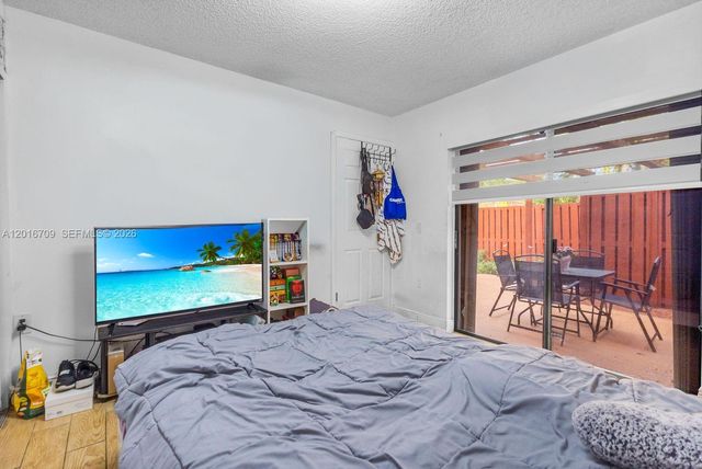 9126 SW 20th Place C, Davie, FL 33324