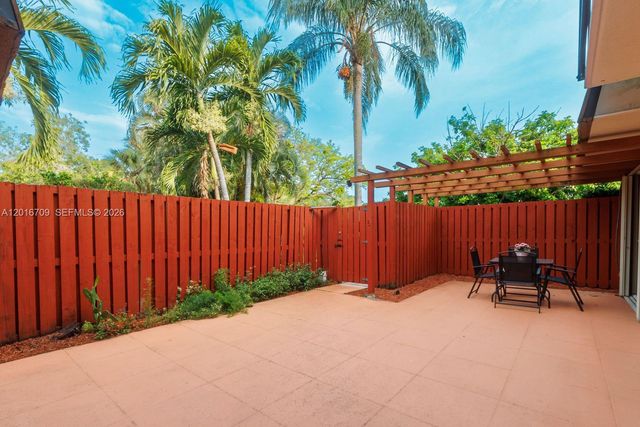9126 SW 20th Place C, Davie, FL 33324
