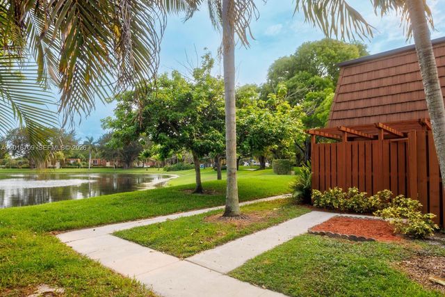 9126 SW 20th Place C, Davie, FL 33324