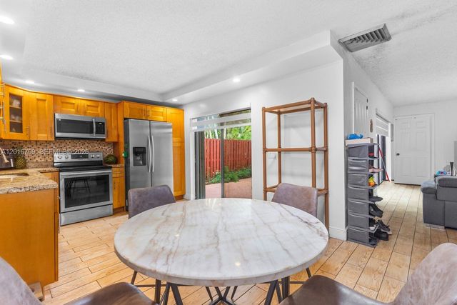 9126 SW 20th Place C, Davie, FL 33324