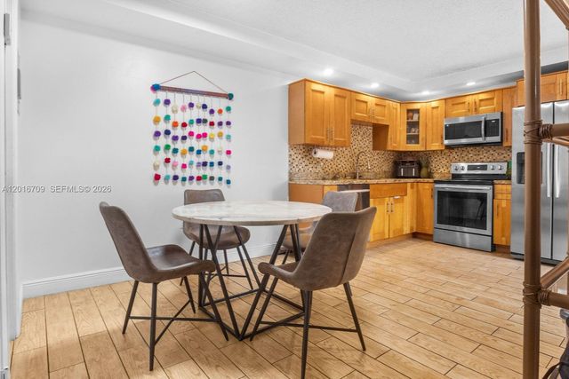 9126 SW 20th Place C, Davie, FL 33324