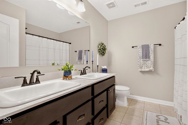 6529 Eagles Nest Lane, Mccordsville, IN 46055