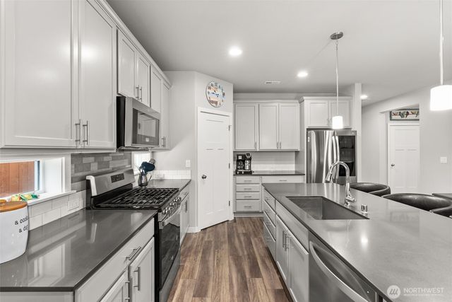 5613 Reef Lane NE, Olympia, WA 98516