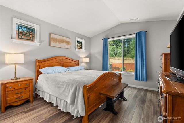 5613 Reef Lane NE, Olympia, WA 98516