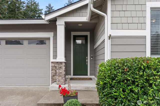 5613 Reef Lane NE, Olympia, WA 98516