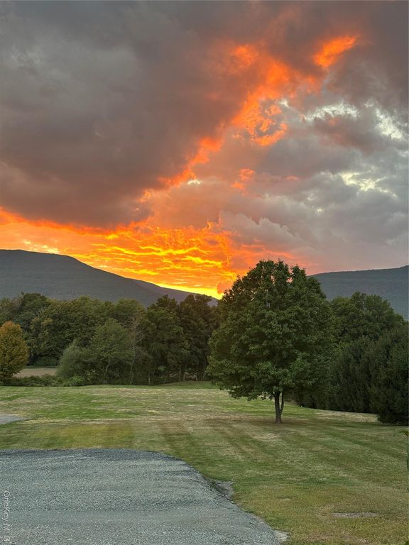 4155 Route 32, Saugerties, NY 12477