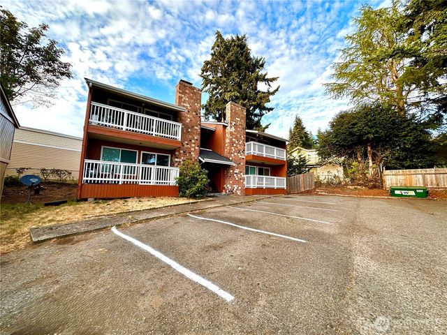10016 NE 117th Court, Kirkland, WA 98034