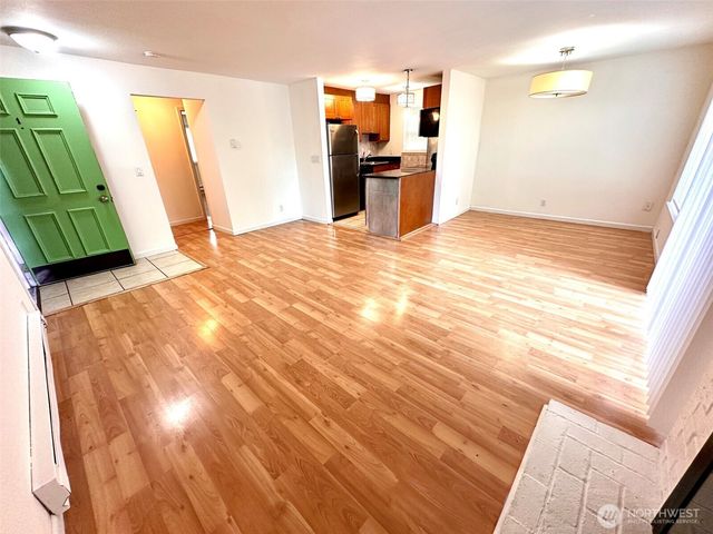 10016 NE 117th Court, Kirkland, WA 98034