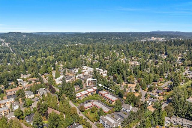 10016 NE 117th Court, Kirkland, WA 98034