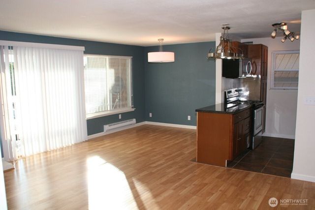 10016 NE 117th Court, Kirkland, WA 98034