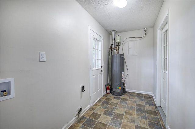 3331 Mustang Drive, Powder Springs, GA 30127