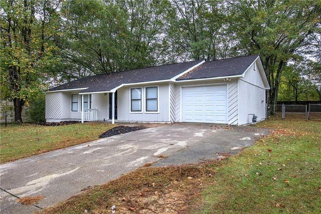 3331 Mustang Drive, Powder Springs, GA 30127