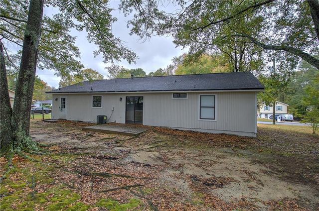 3331 Mustang Drive, Powder Springs, GA 30127