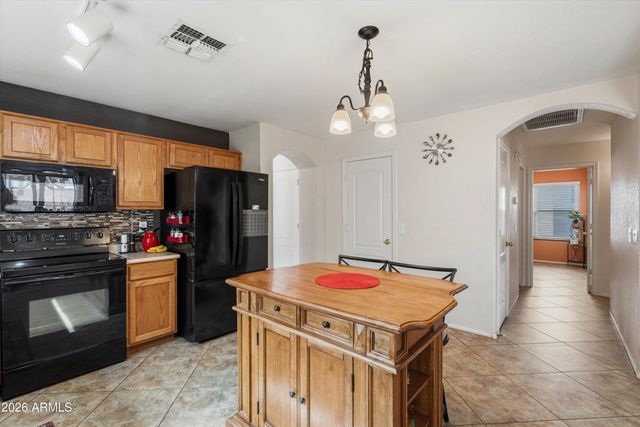 42586 W Michaels Drive, Maricopa, AZ 85138