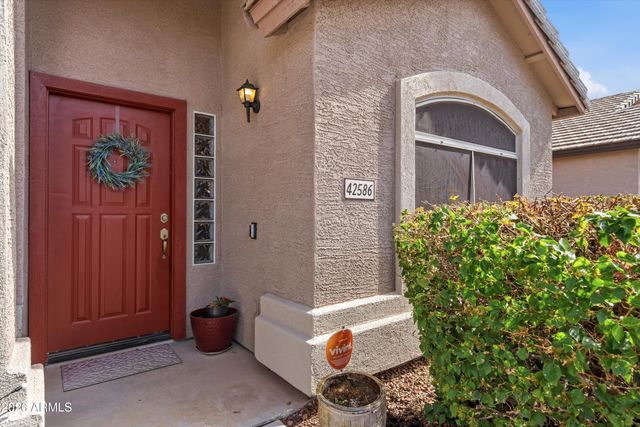 42586 W Michaels Drive, Maricopa, AZ 85138