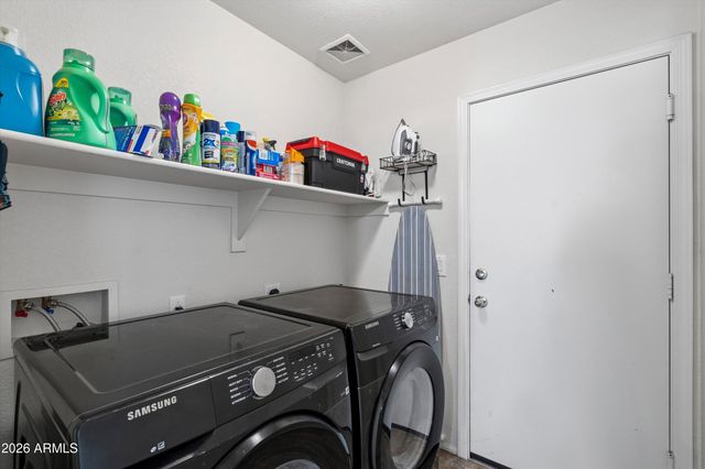 42586 W Michaels Drive, Maricopa, AZ 85138