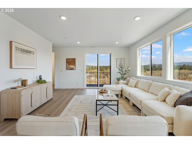 6499 Nw OLYMPIC Ln 64, Camas, WA 98607