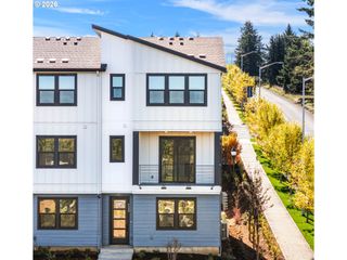6499 Nw OLYMPIC Ln 64, Camas, WA 98607