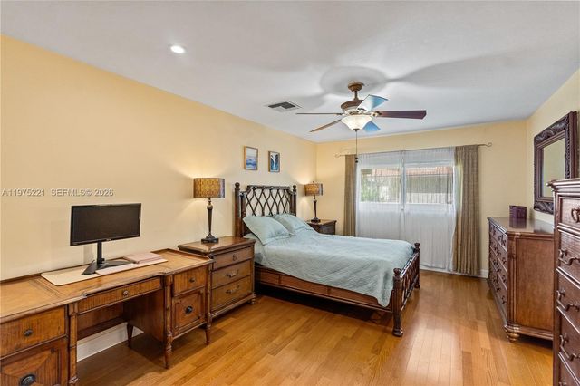 7521 SW 175th St, Palmetto Bay, FL 33157