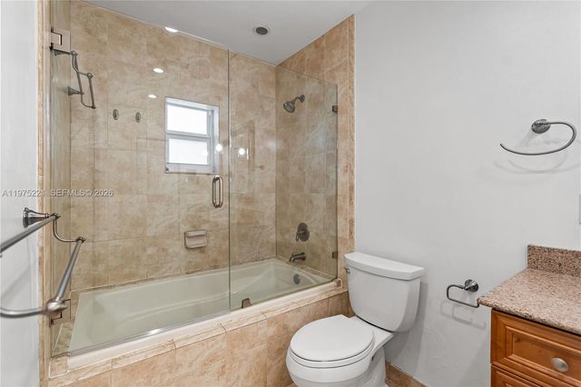 7521 SW 175th St, Palmetto Bay, FL 33157