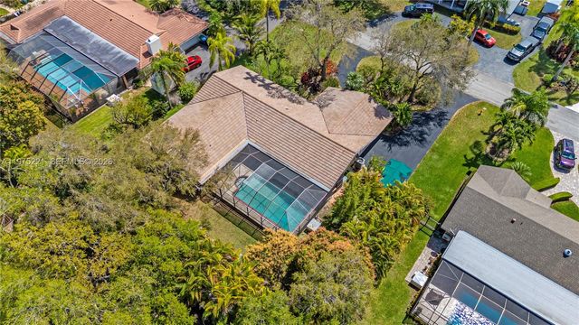 7521 SW 175th St, Palmetto Bay, FL 33157