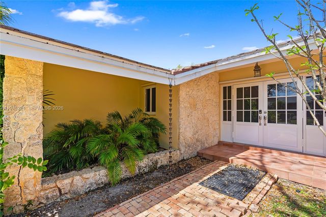 7521 SW 175th St, Palmetto Bay, FL 33157