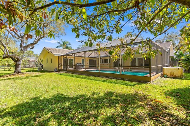 7521 SW 175th St, Palmetto Bay, FL 33157