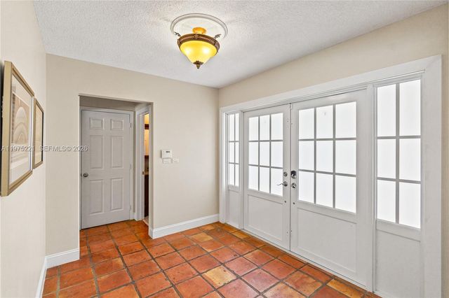 7521 SW 175th St, Palmetto Bay, FL 33157