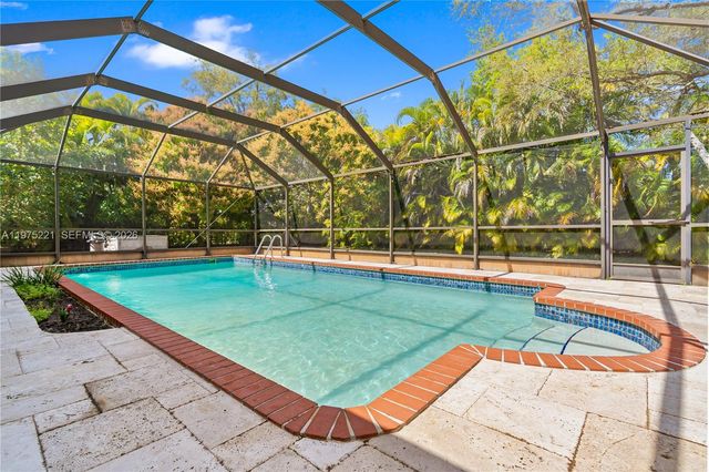 7521 SW 175th St, Palmetto Bay, FL 33157