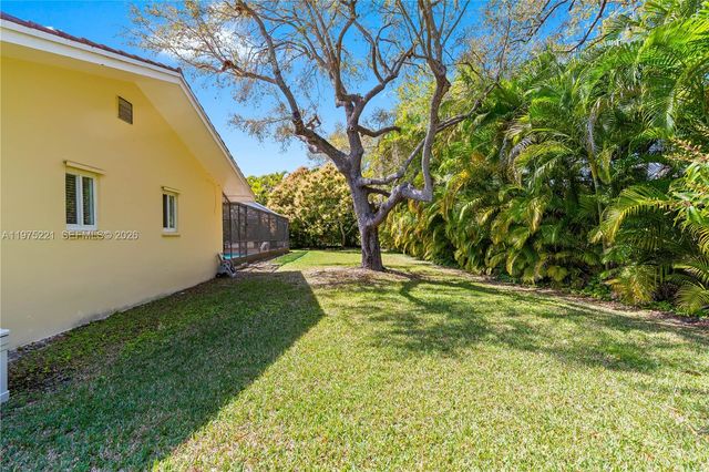 7521 SW 175th St, Palmetto Bay, FL 33157