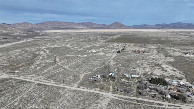 19 Sunrise, Lucerne Valley, CA 92356