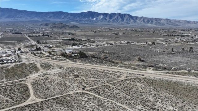 19 Sunrise, Lucerne Valley, CA 92356