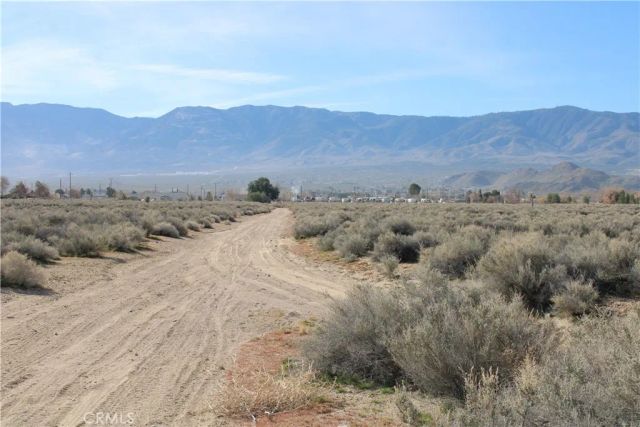 19 Sunrise, Lucerne Valley, CA 92356