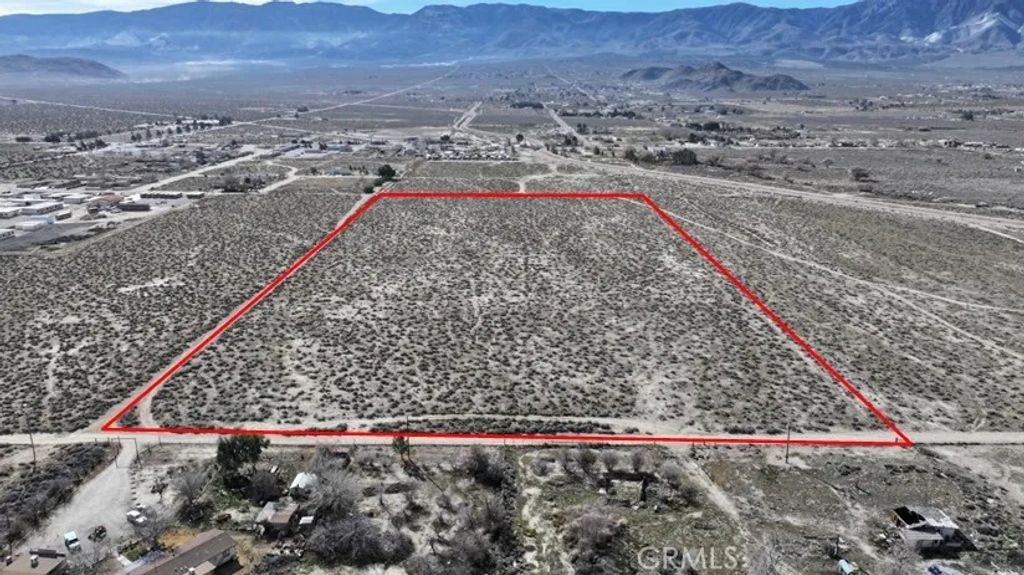 19 Sunrise, Lucerne Valley, CA 92356