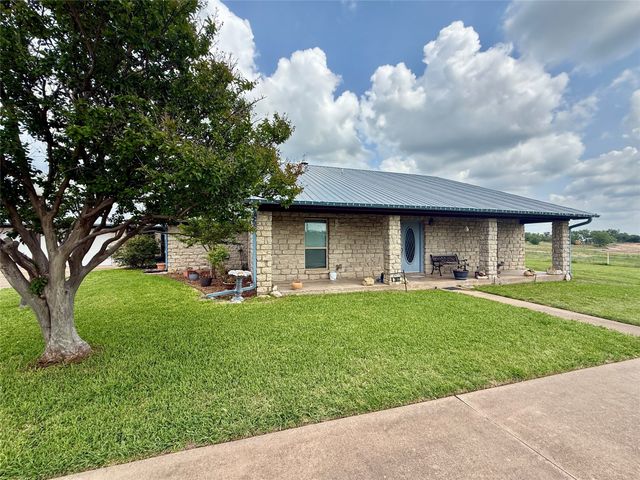 302 Poplar Street, Hico, TX 76457