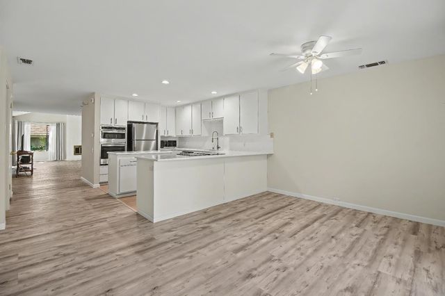 2021 Promontory Point Ln, Gold River, CA 95670