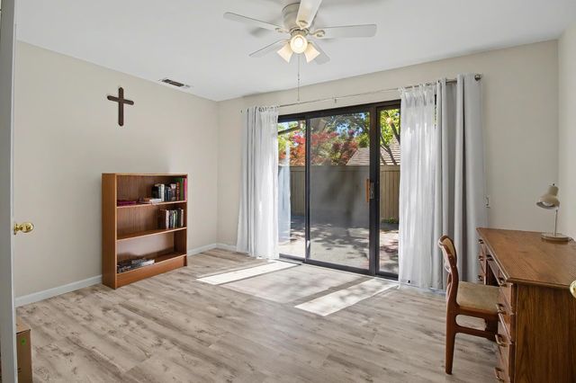 2021 Promontory Point Ln, Gold River, CA 95670