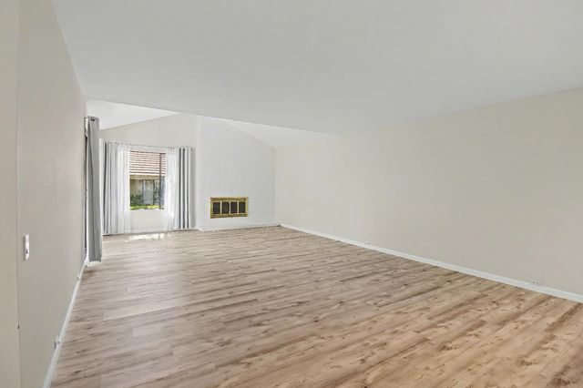 2021 Promontory Point Ln, Gold River, CA 95670