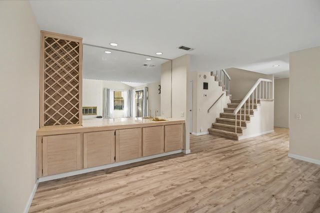 2021 Promontory Point Ln, Gold River, CA 95670