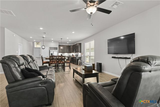 7005 Mcgregor Loop, Killeen, TX 76549